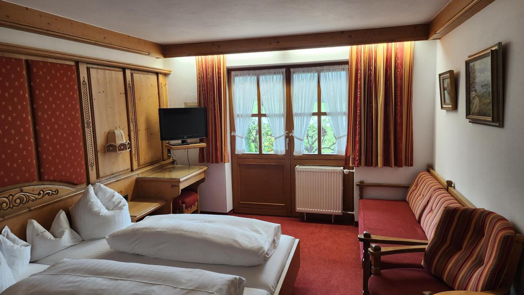 Zum Eichhof Hotel *